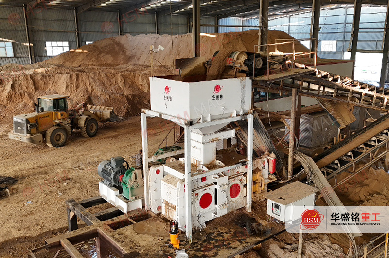 鵝卵石高壓輥磨機 鵝卵石高壓輥磨機